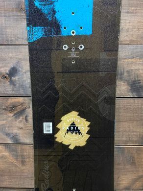 Сноуборд Burton Radius 140