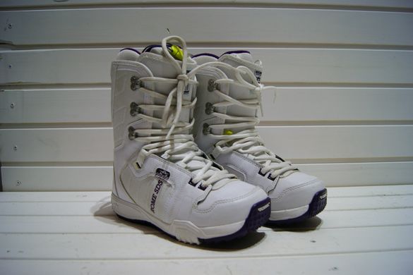 Нові жіночі сноубордичні  ботинки Rome SDS 24,5, 25,0 см
